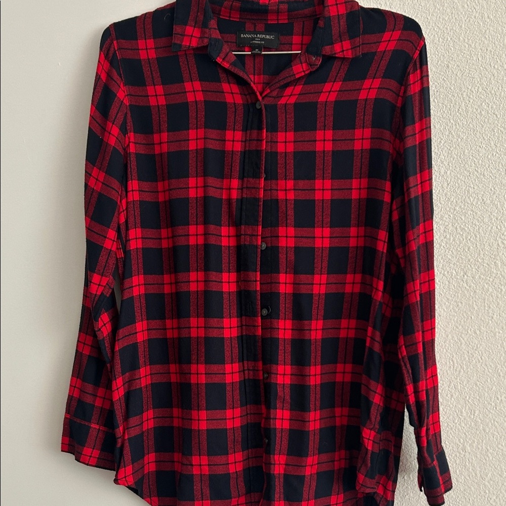 Banana Republic Red and Black Checkered Shirt